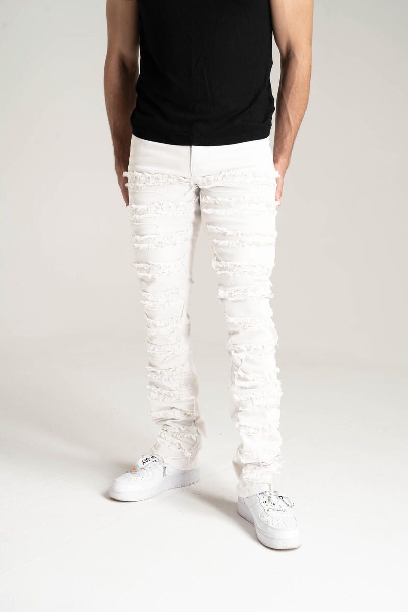 SPARK STACK JEANS WITH FRAYED PATCH S3016