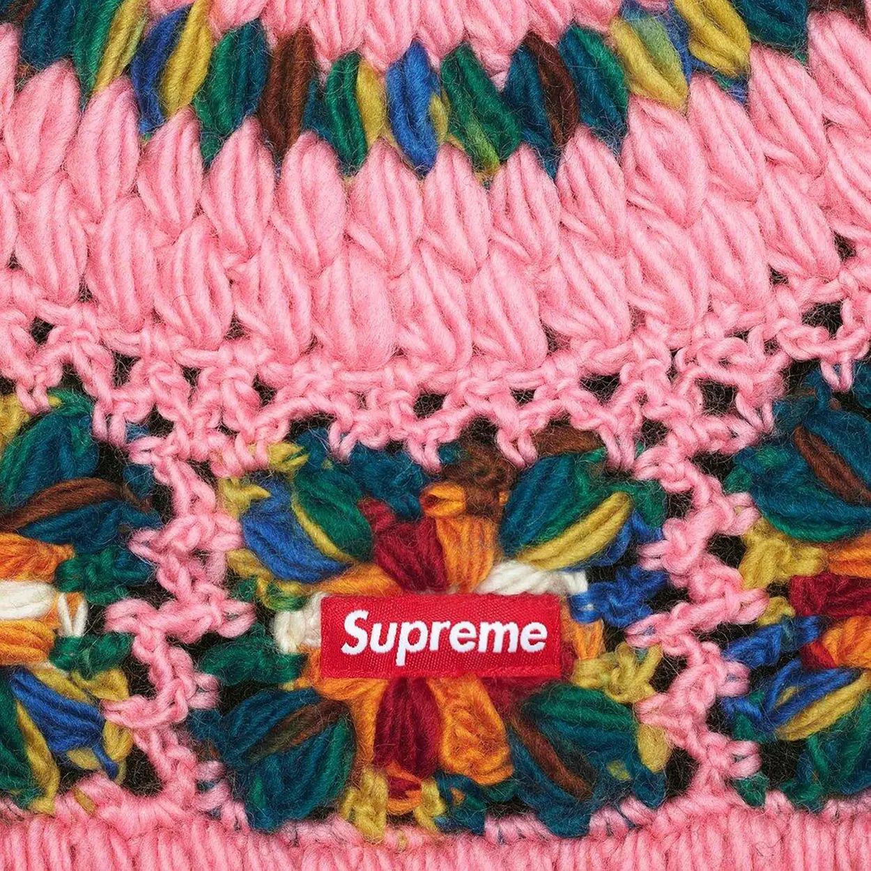 SUPREME CROCHET BEANIE