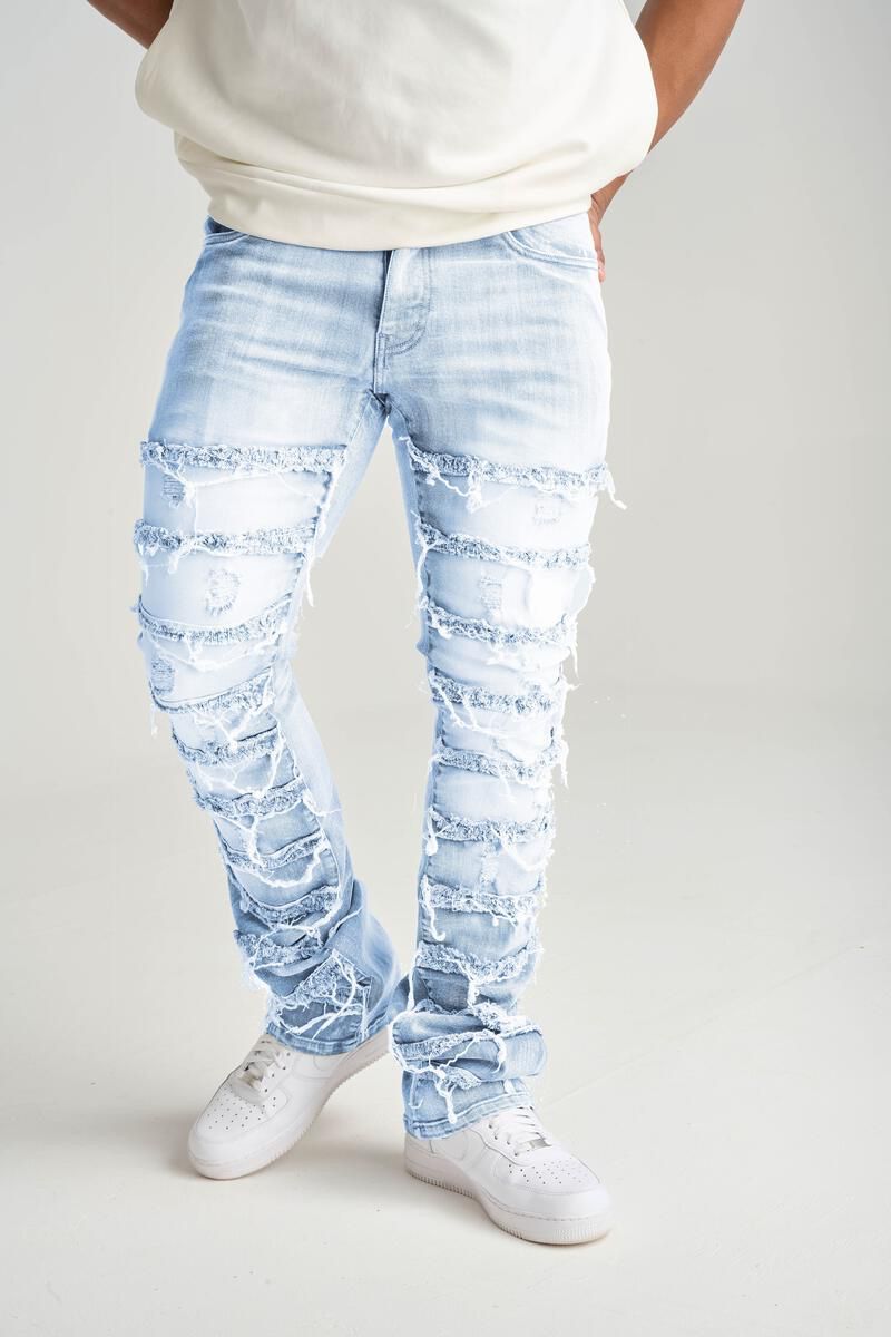 SPARK STACK JEANS WITH FRAYED PATCH S3016